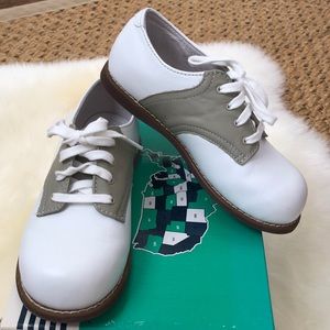 Boys toddler Willits saddle dress shoes size 11.5